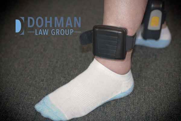 person in an ankle monitor, House Arrest for a DUI in Illinois